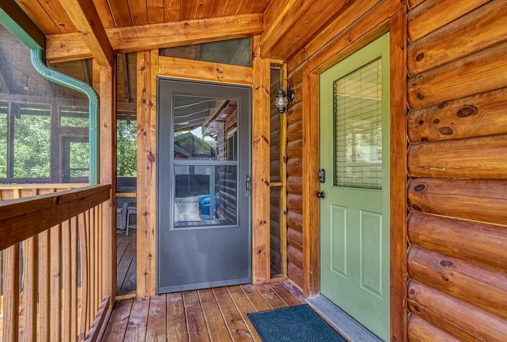 ERN824 - Best Days - Great Location! Close To Town! cabin