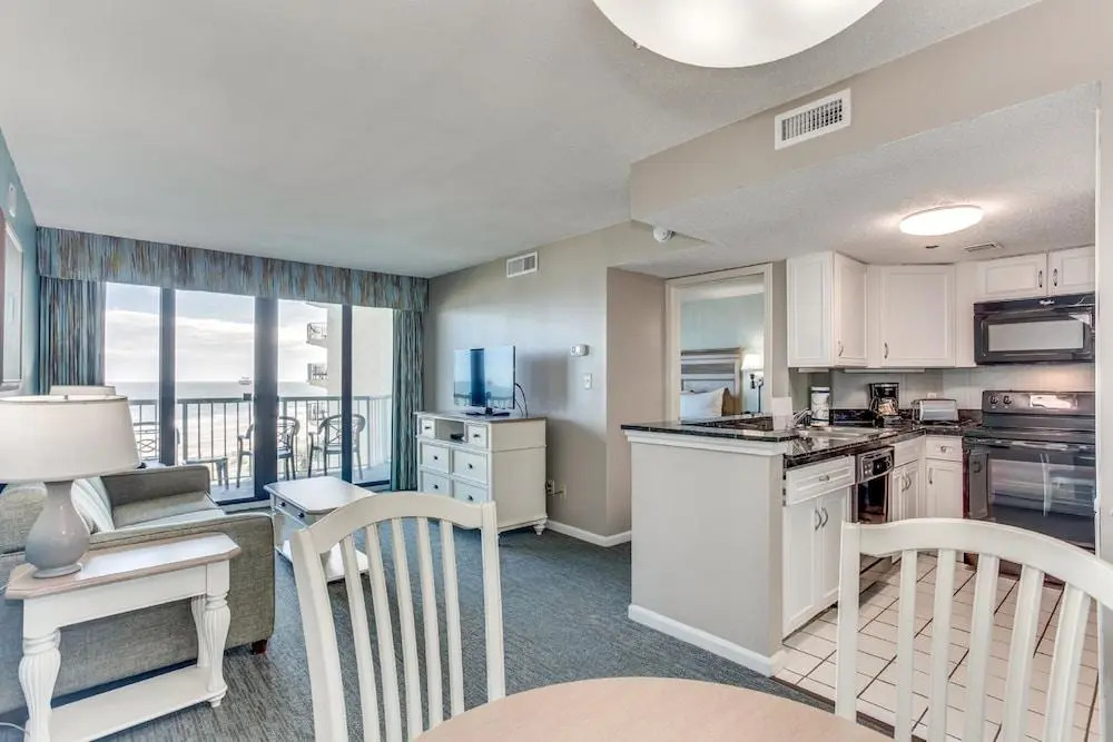 Breakers Boutique Condos | Oceanfront