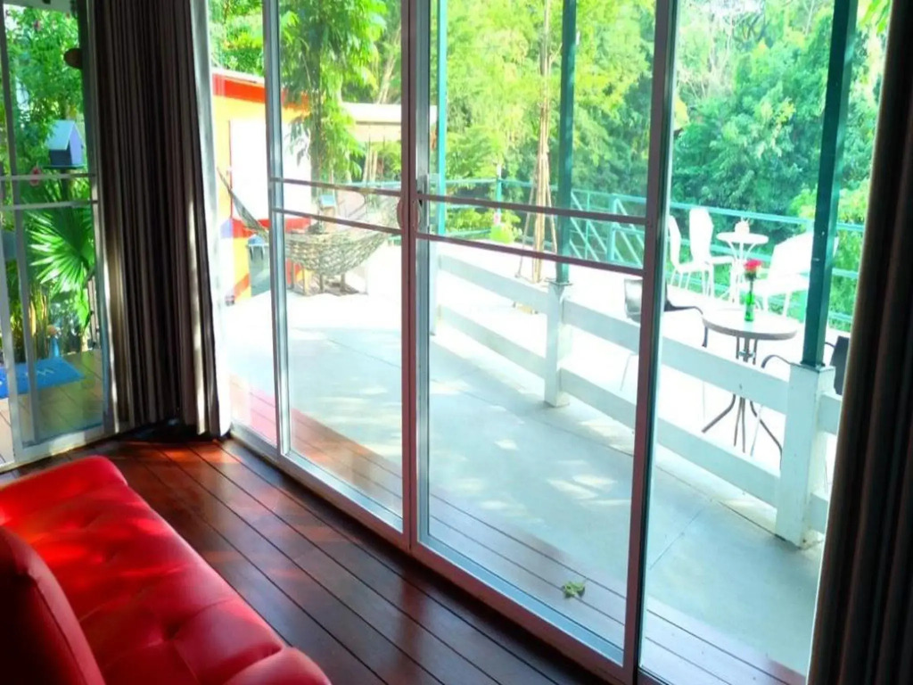 Bansuanrimnam Pakchong Resort