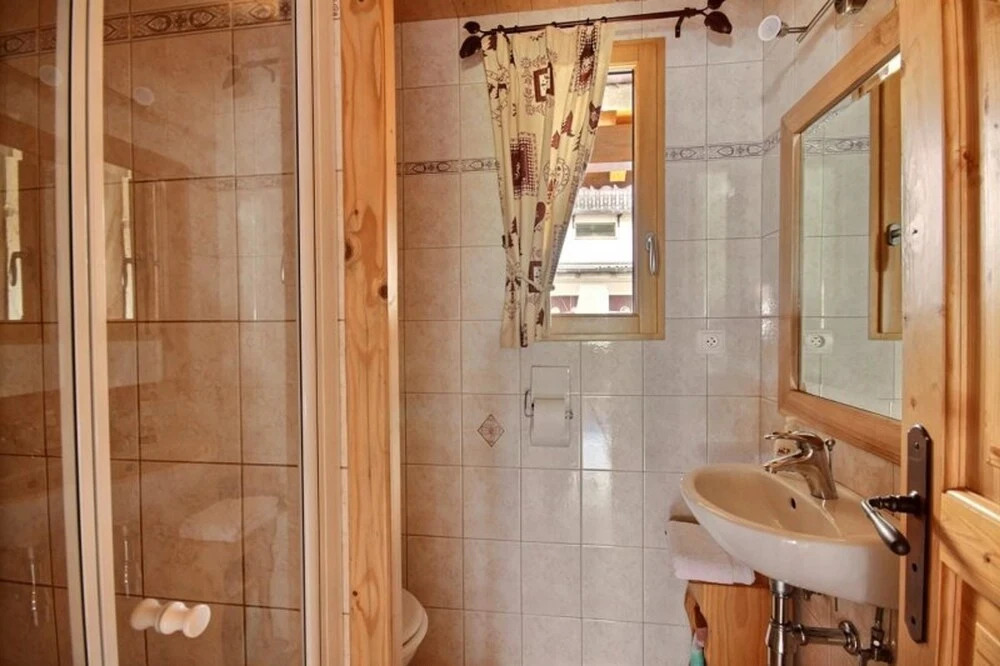 Apartment With 2 Bedrooms in Morzine, With Wonderful Mountain View, Te