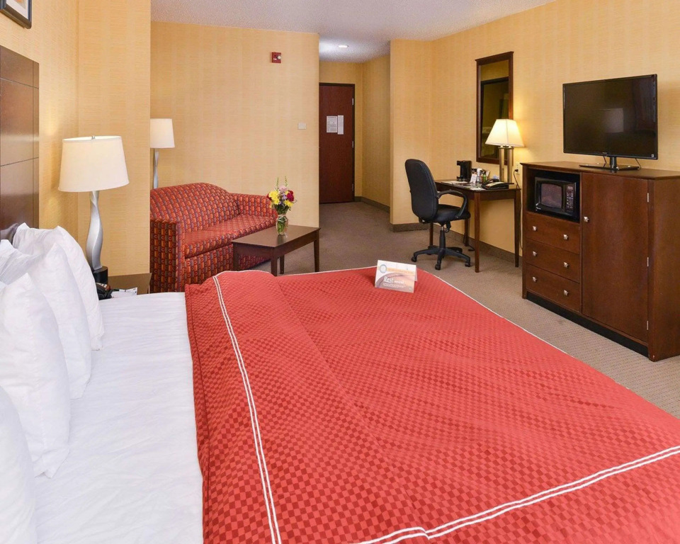 Quality Suites Stratford