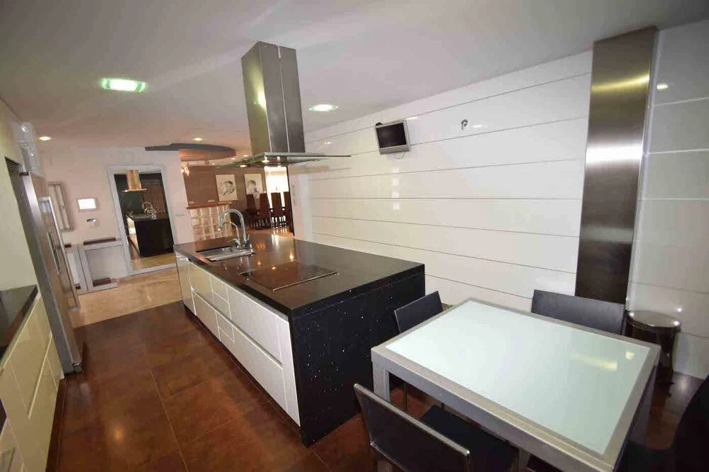 Villa Levante Beach 6 Bd