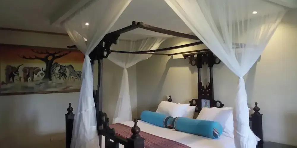 Saba House and Lodges