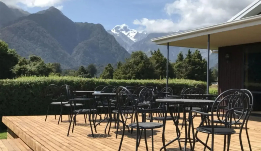 High Peaks Hotel