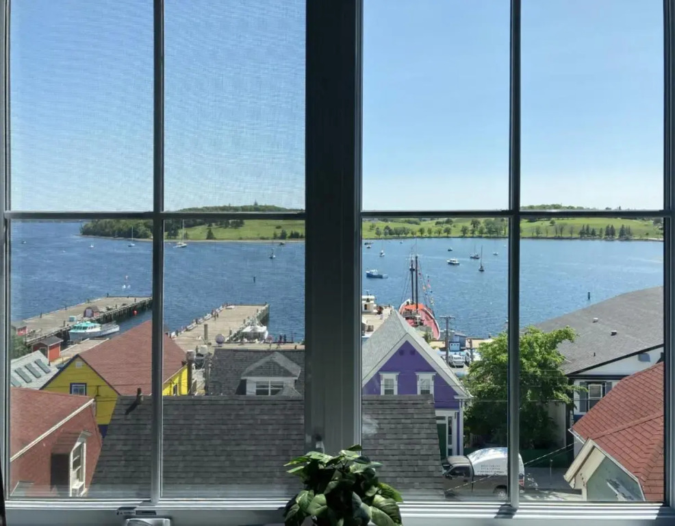 Lunenburg Arms Hotel
