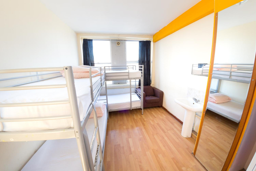 Kensal Green Backpackers 1