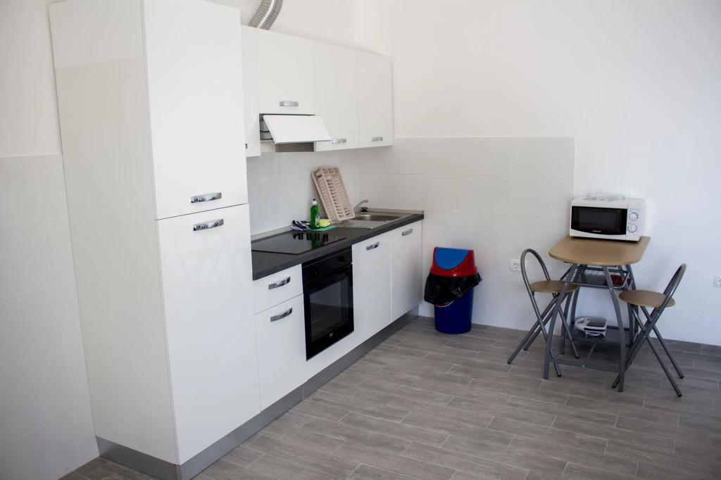 Apartments Lira