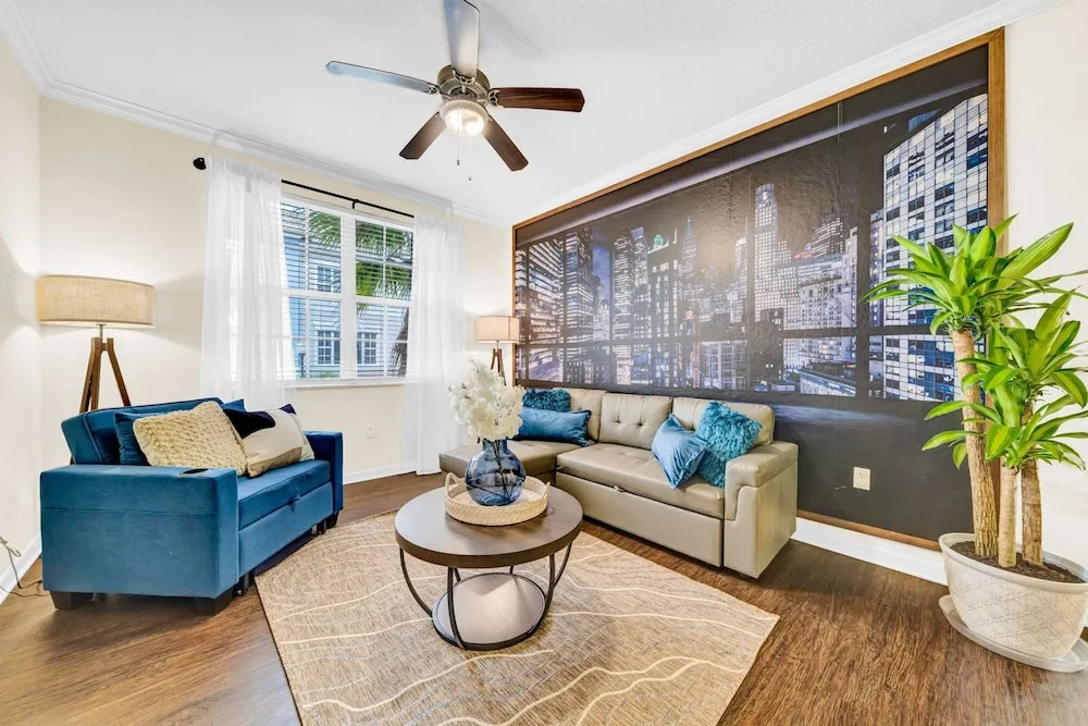 Modern 2BR 2BA King Bed Pool Gym 7
