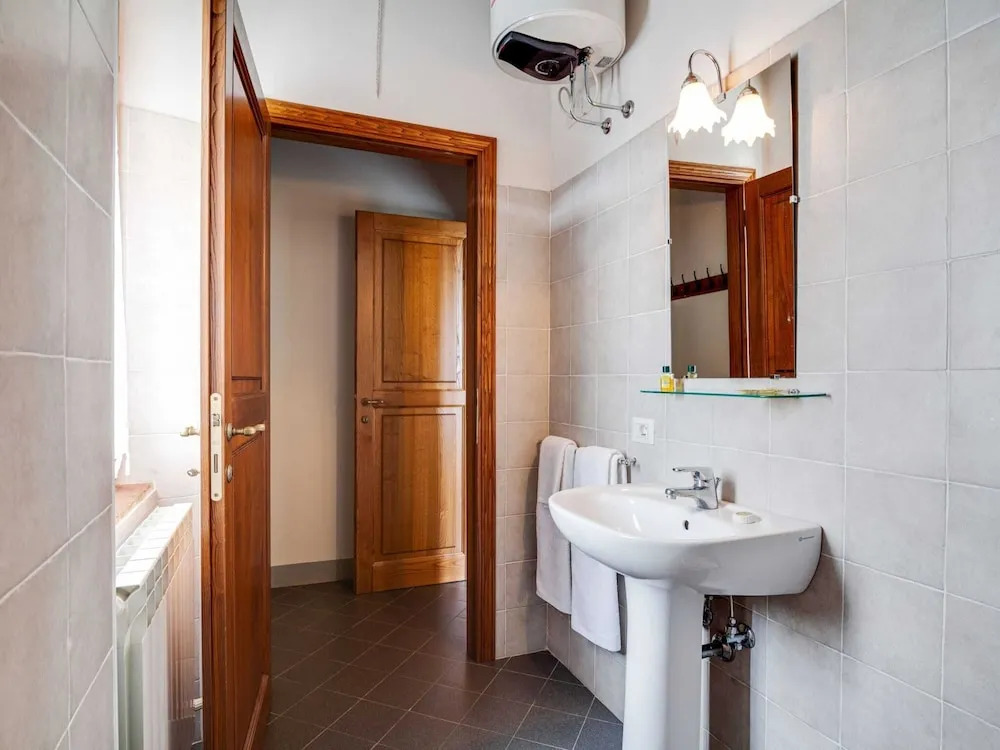 Scenic Stay near Florence