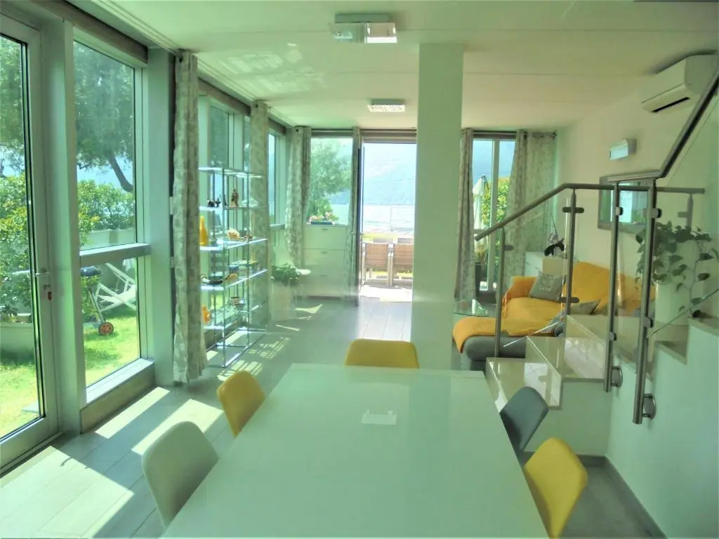 Dock House