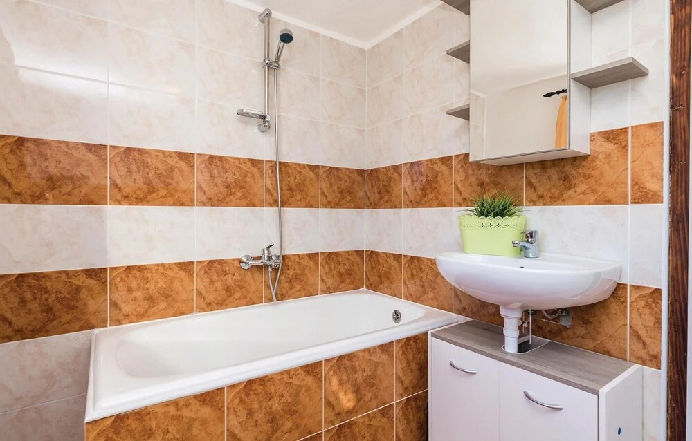 2 Bedroom Gorgeous Home In Fuzine