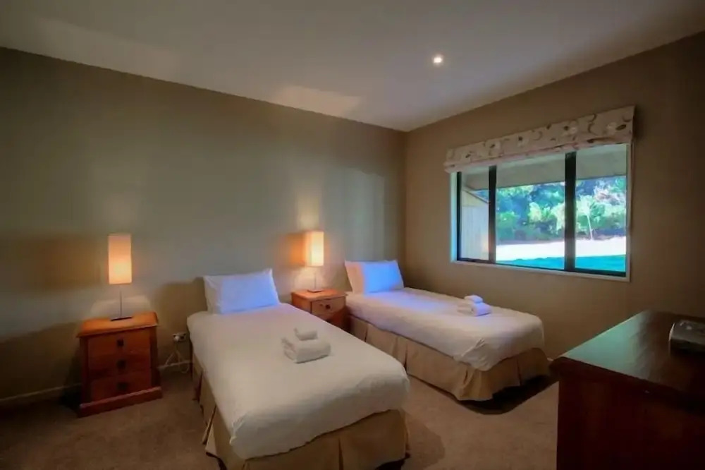 Heritage Villa 10 - Wanaka Holiday Home