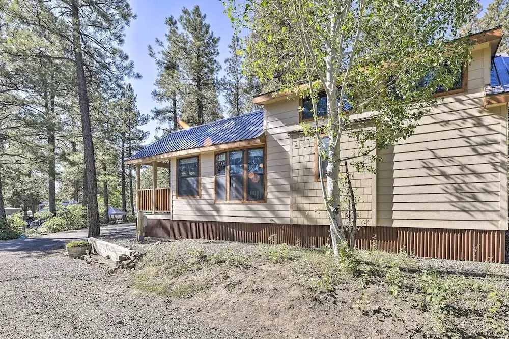 Roomy Pagosa Springs Tiny Cabin: 1 Mi to Downtown