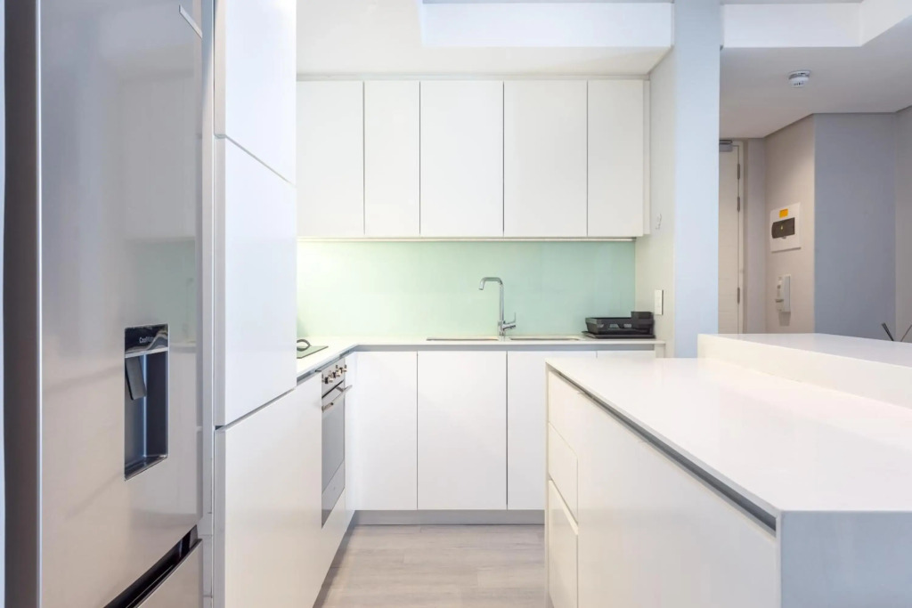 Trendy 2 bedroom apartment in Greenpoint, Cape Town.