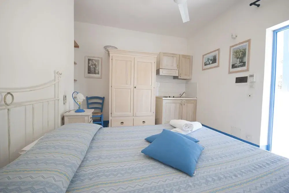Villa Flora Studios & Apartments