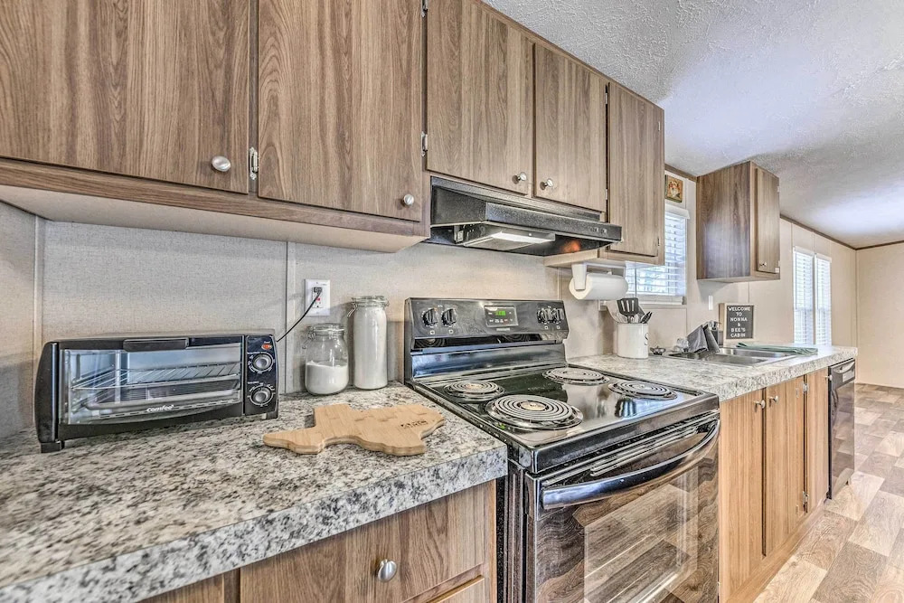 Ruidoso Home Near Golfing, Hiking & Shopping