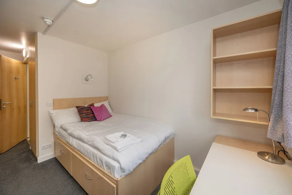 University Hall - UCC Summer Beds