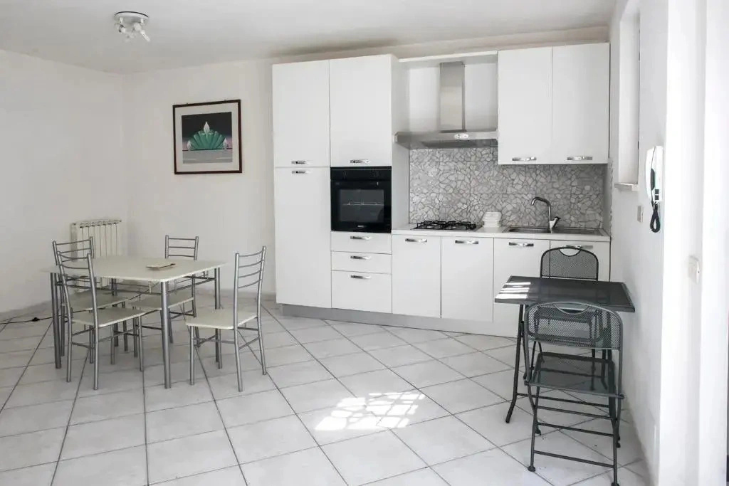 N08 - Numana, comodo trilocale con terrazzo