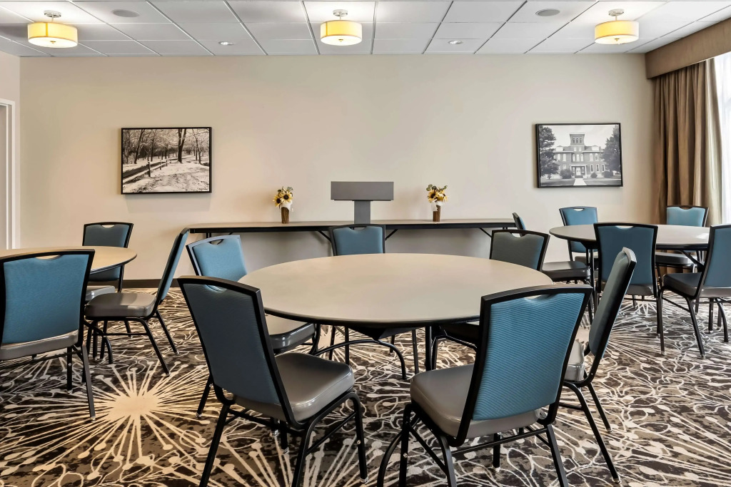 Best Western Plus Bolivar Hotel & Suites