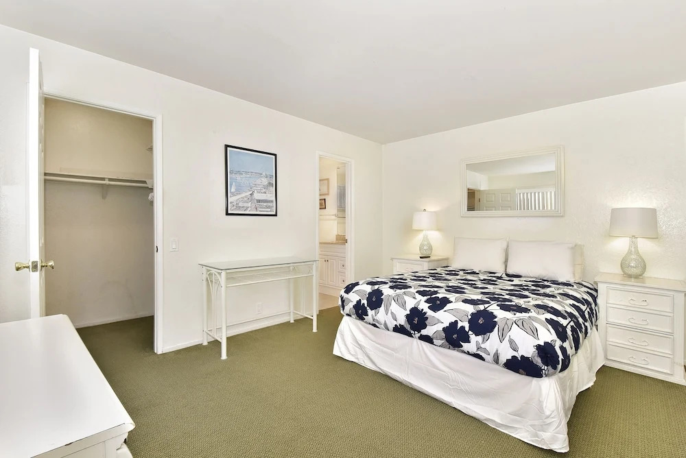 129 27th St Yipa 1 Bedroom Duplex