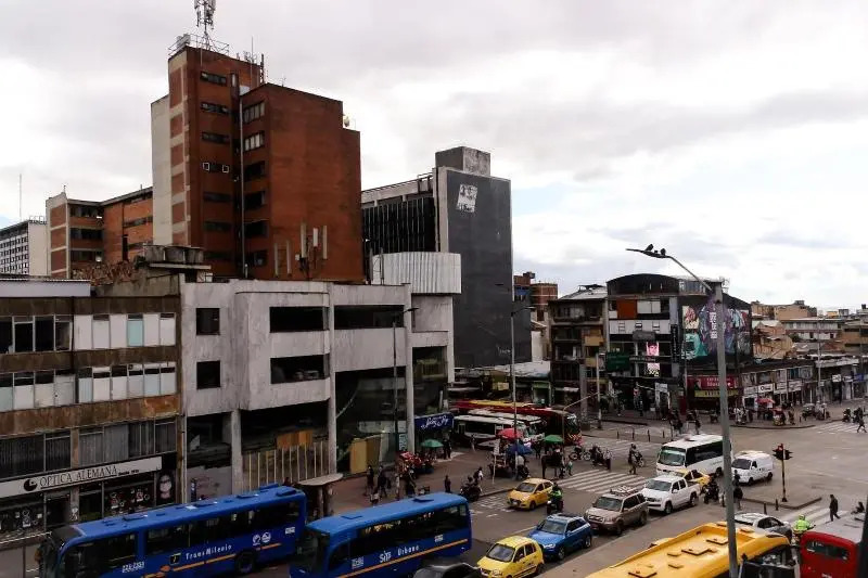 1083 Los Cerros de Bogotá