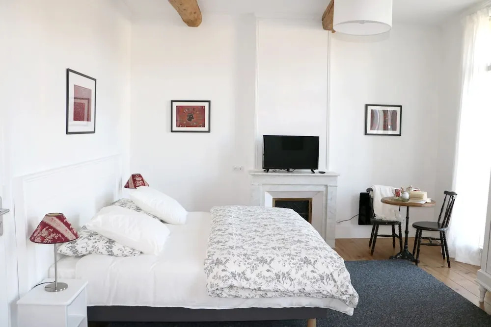 Aumes Sweet Home Chambre dHôtes