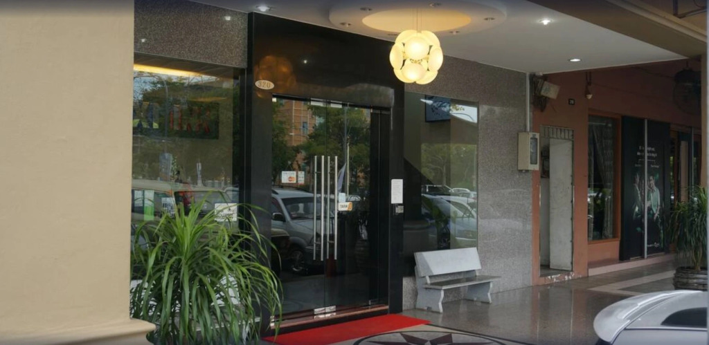 Maxi Inn