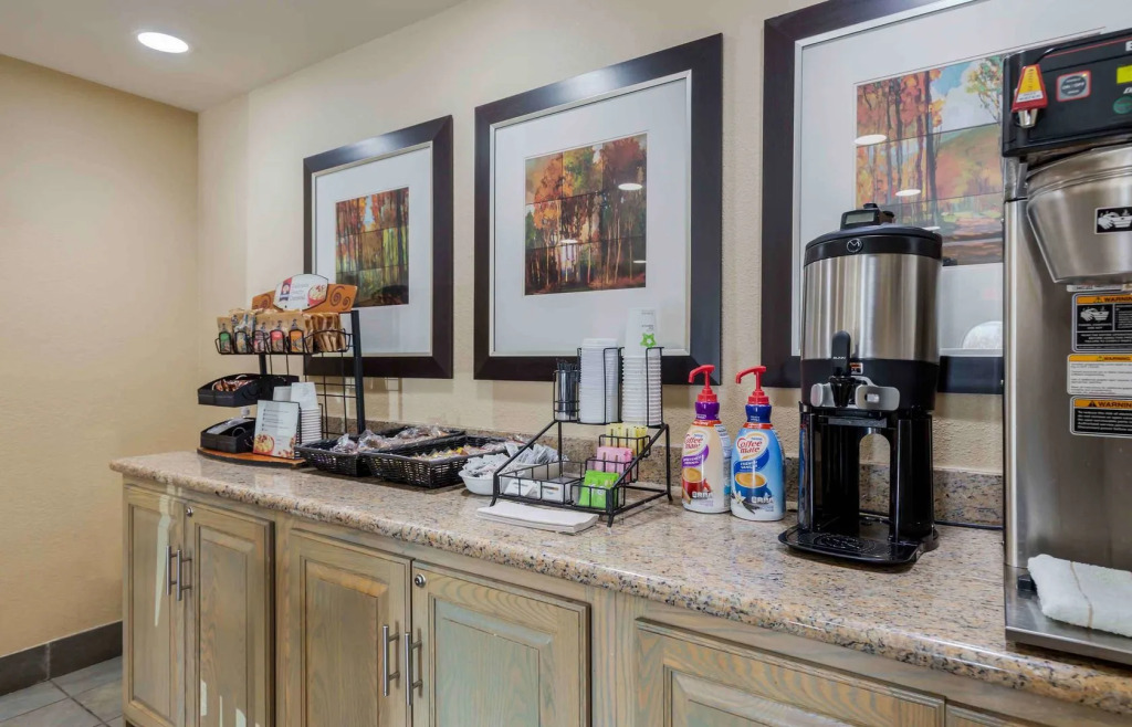 Studio 6 Suites Greenville, SC - Haywood Mall