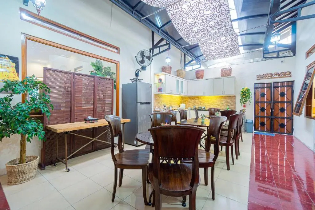 Ndalem Panembahan 12 Guest House