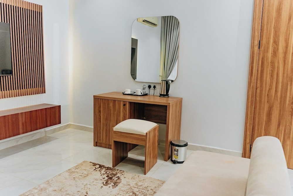 Roseann Gold Boutique Hotel