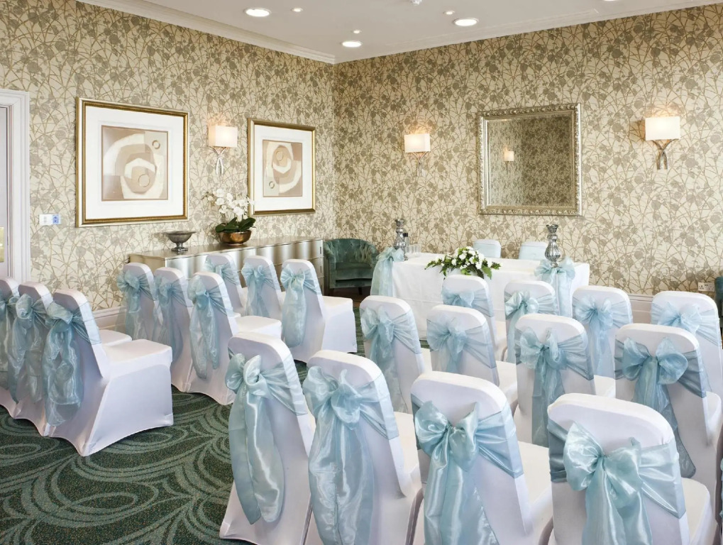 Dover Marina Hotel & Spa, Tapestry Collection by Hilton