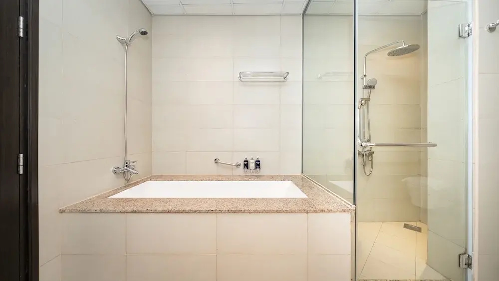 Luxury StayCation - Exquisite 1BR with Stunning Views on Palm Jumeirah