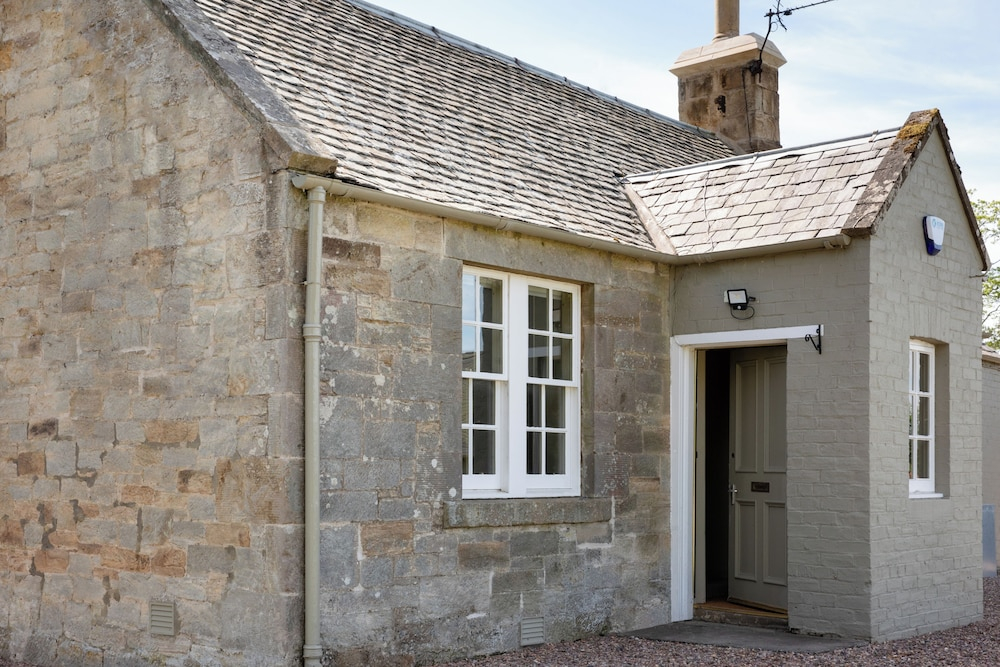 Gamekeepers Cottage at Rosebery Steading