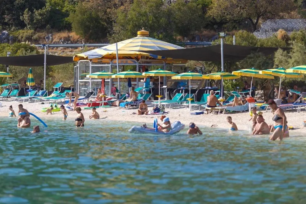 Apartments Rose - 30m from beach