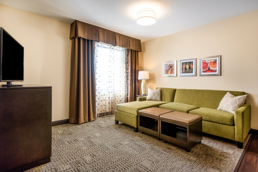 Staybridge Suites Eau Claire - Altoona by IHG