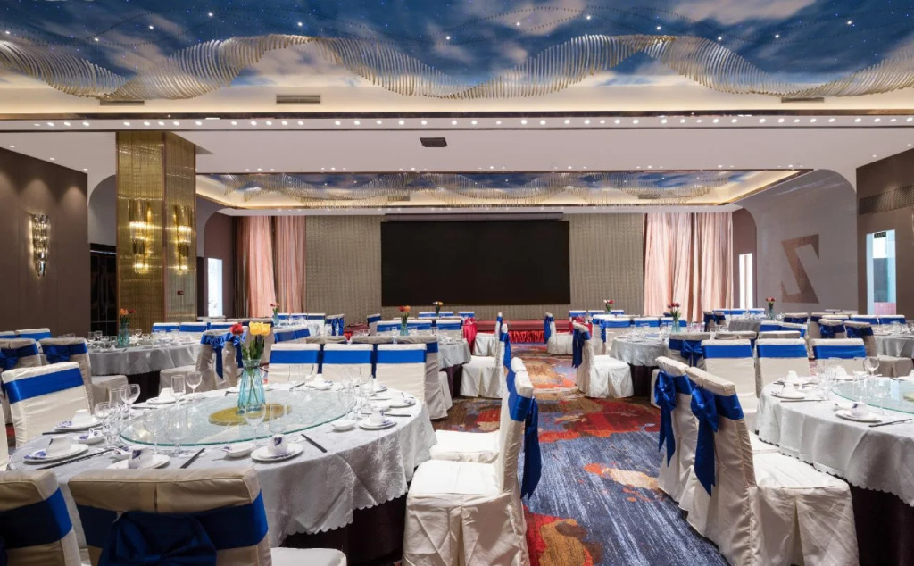 Headquarter International Hotel