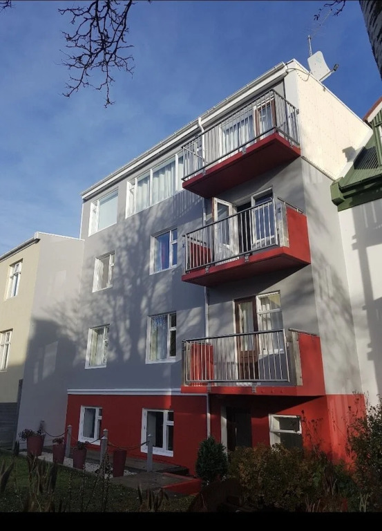Lighthouse Apartments