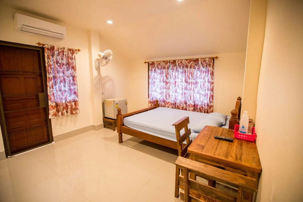 Suriyamanee House