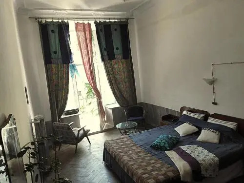 4ROOMS