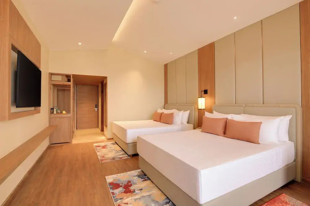 Lemon Tree Hotel, Mall of Dehradun, Dehradun