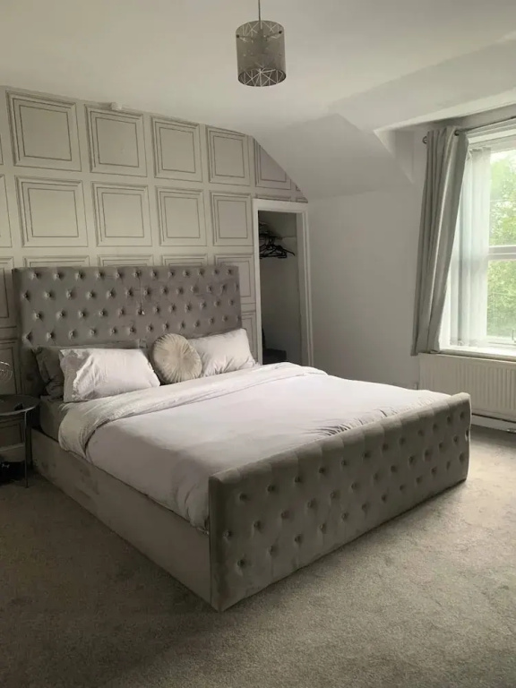 Chestnut Lodge - a Woodland Escape Near the City!