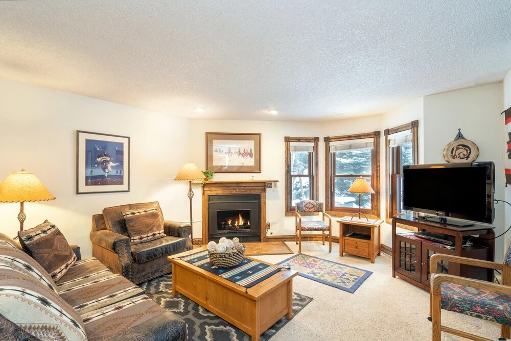 Bachman Village 9 by Avantstay Character Home Close To Town & To The Slopes! Permit#3685