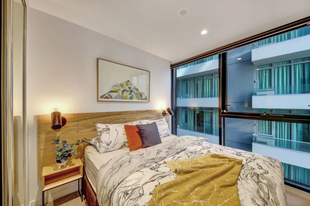A Modern 2Br Apt Near Crown & Southern Cross
