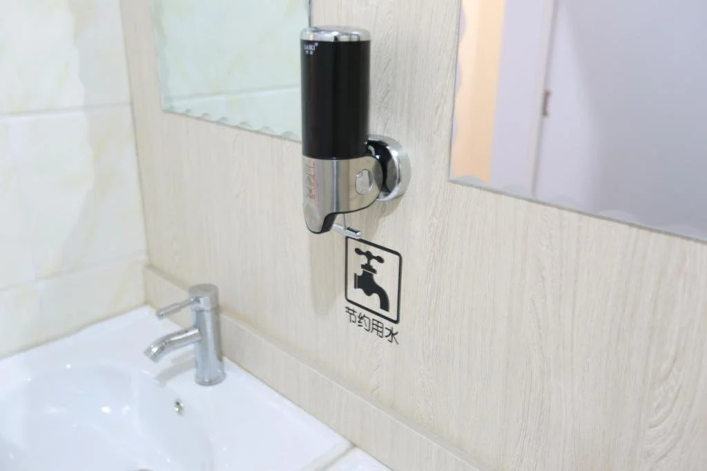 Jian Yi Capsule Theme Hostel