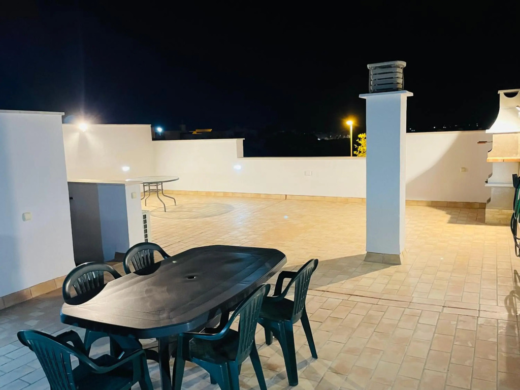Ático con parking, 2 terrazas, BBQ, Aire Ac y Wifi - SOLO FAMILIAS Y PAREJAS -