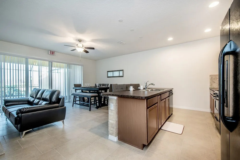 Solterra - 4686 Terrasonesta Drive