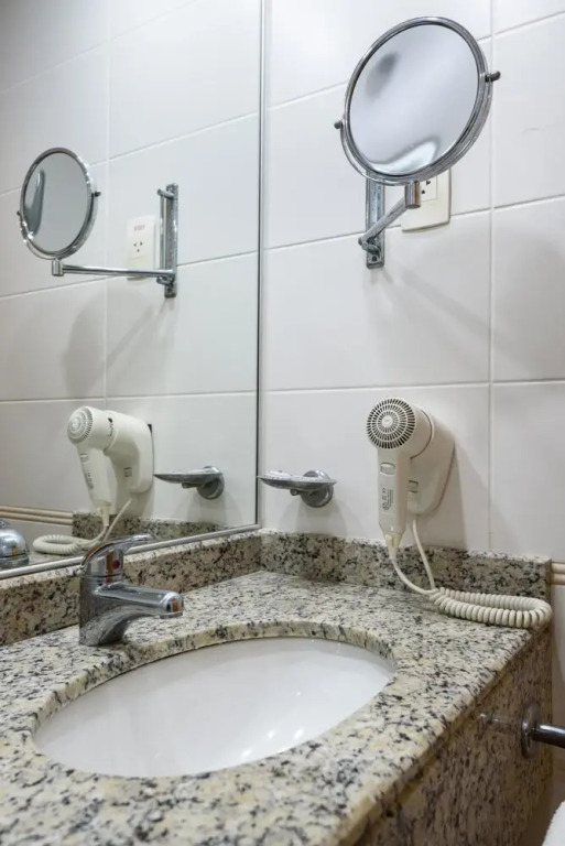 Suite Pool and gym Bpremium T6 Z10