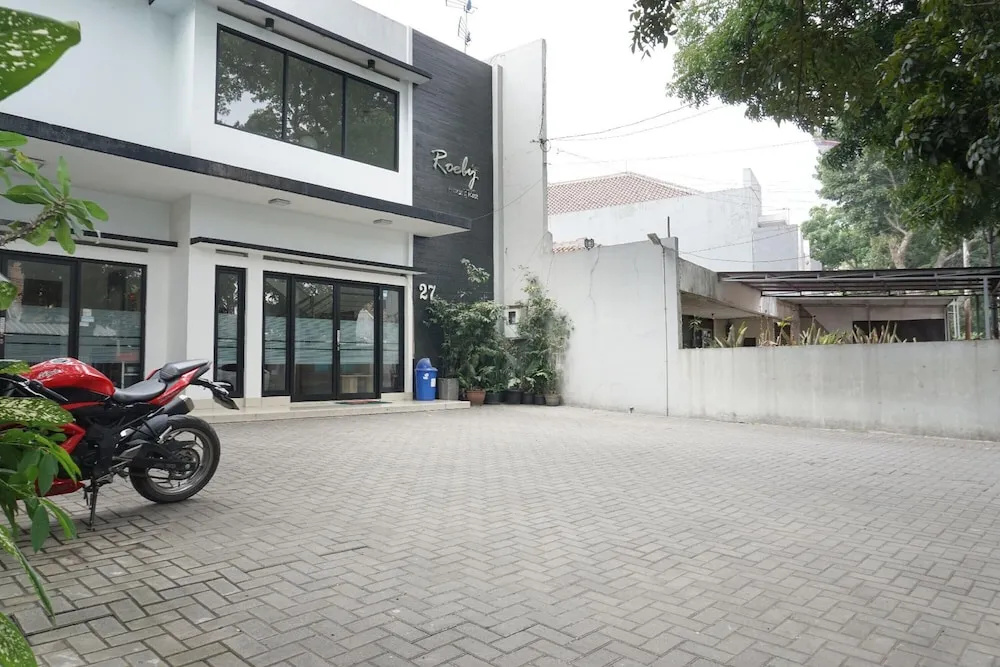 Residences by RedDoorz Syariah @ Buah Batu