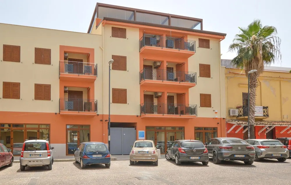 Stunning Apartment in Balestrate With 1 Bedrooms and Wifi