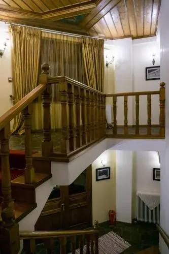 Etheres Tzoumerkon Mountain Resort